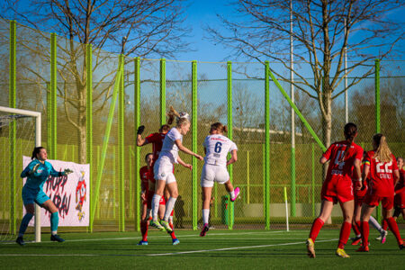 Die FCZ Frauen gewinnen gegen die Fc Aarau Frauen mit 2:1